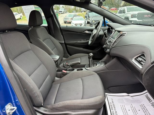Used 2016 Chevrolet Cruze LT w/ Convenience Package FWD image 26