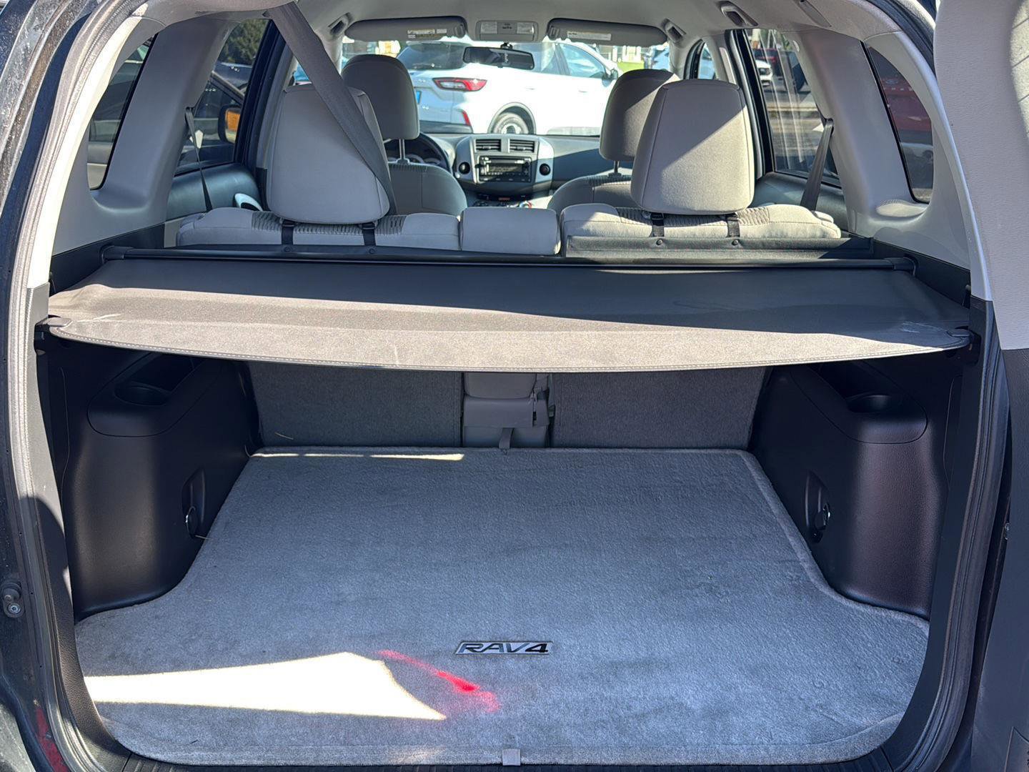Used 2012 Toyota RAV4 4WD w/ Value Pkg image 21