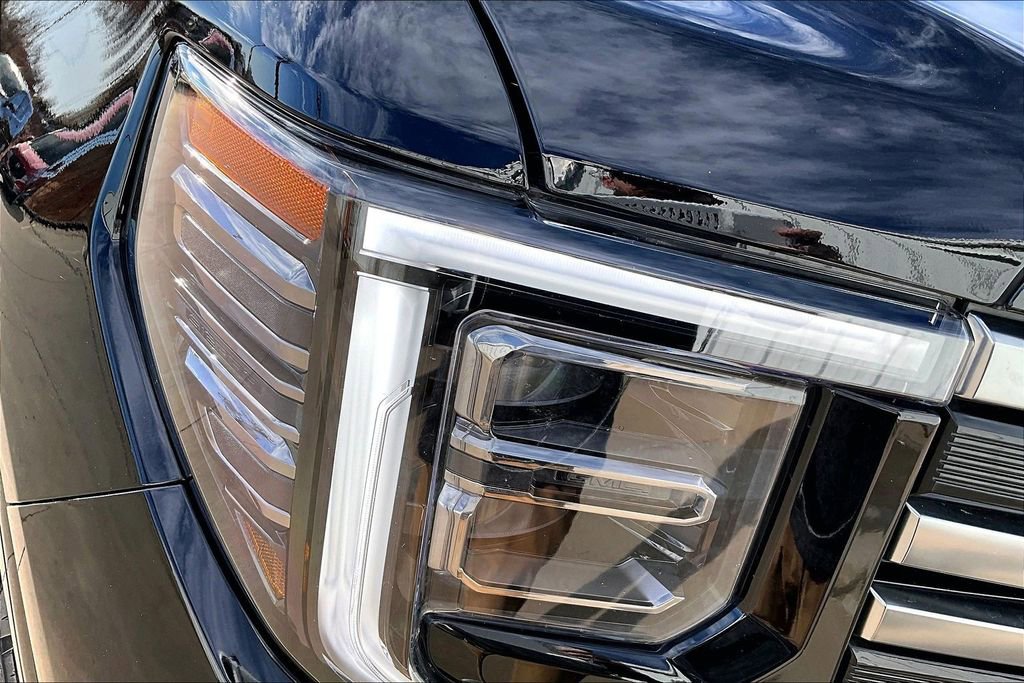 Used 2025 GMC Sierra 1500 AT4 w/ AT4 Premium Package image 39