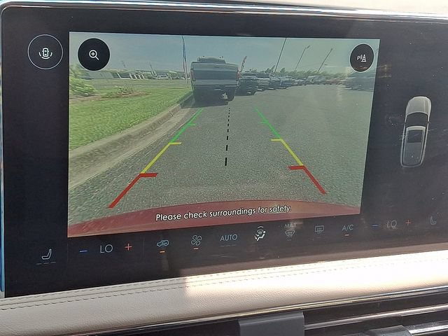 Used 2025 Lincoln Corsair Grand Touring w/ Towing Package AWD/4WD image 19