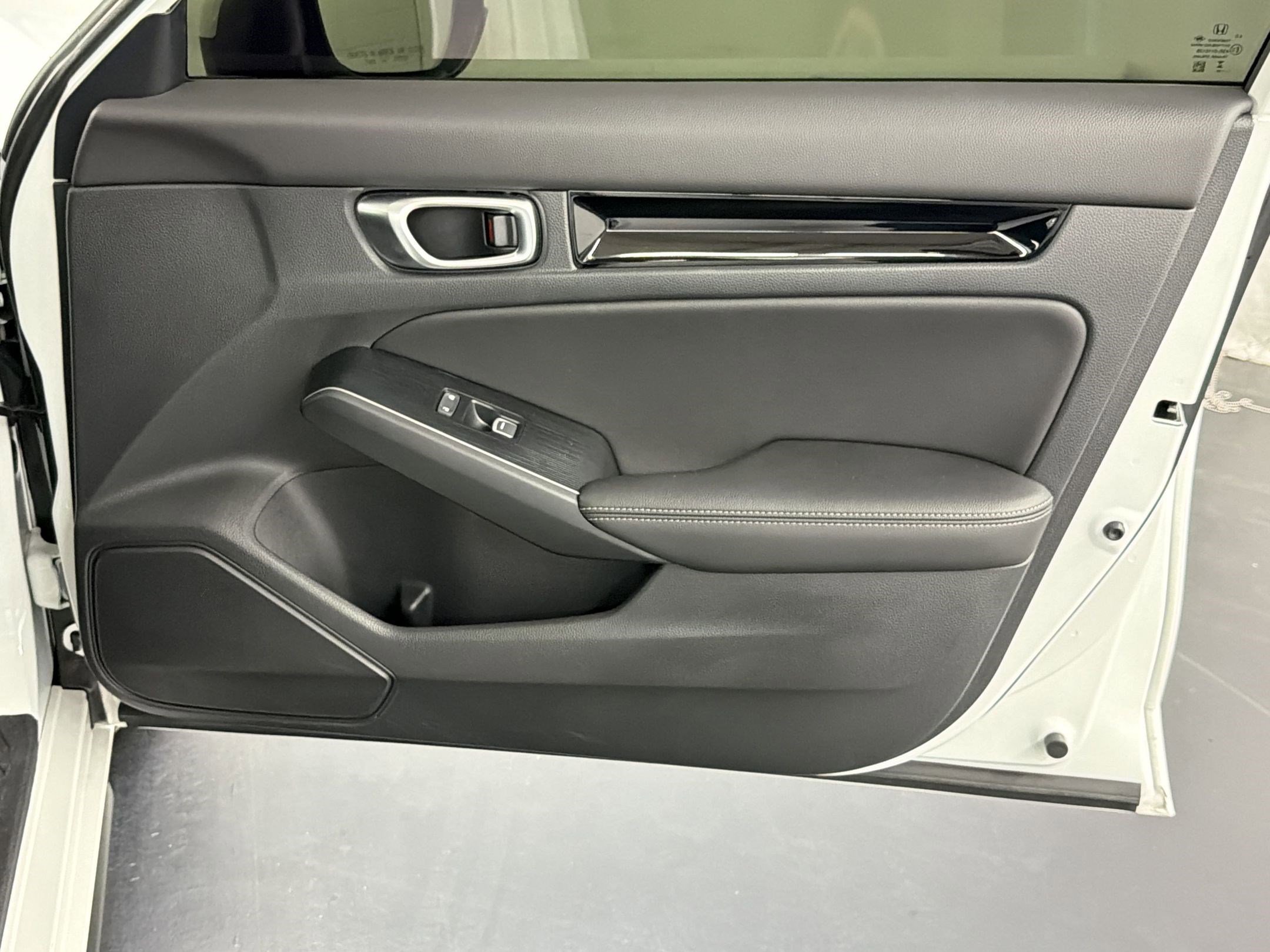 Certified 2024 Honda Civic Sport Touring image 33