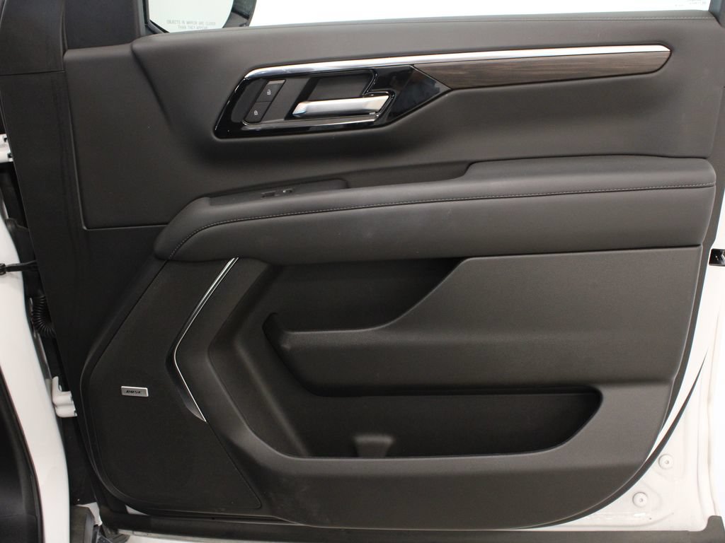 Used 2025 Chevrolet Tahoe LT w/ Comfort Package RWD image 17