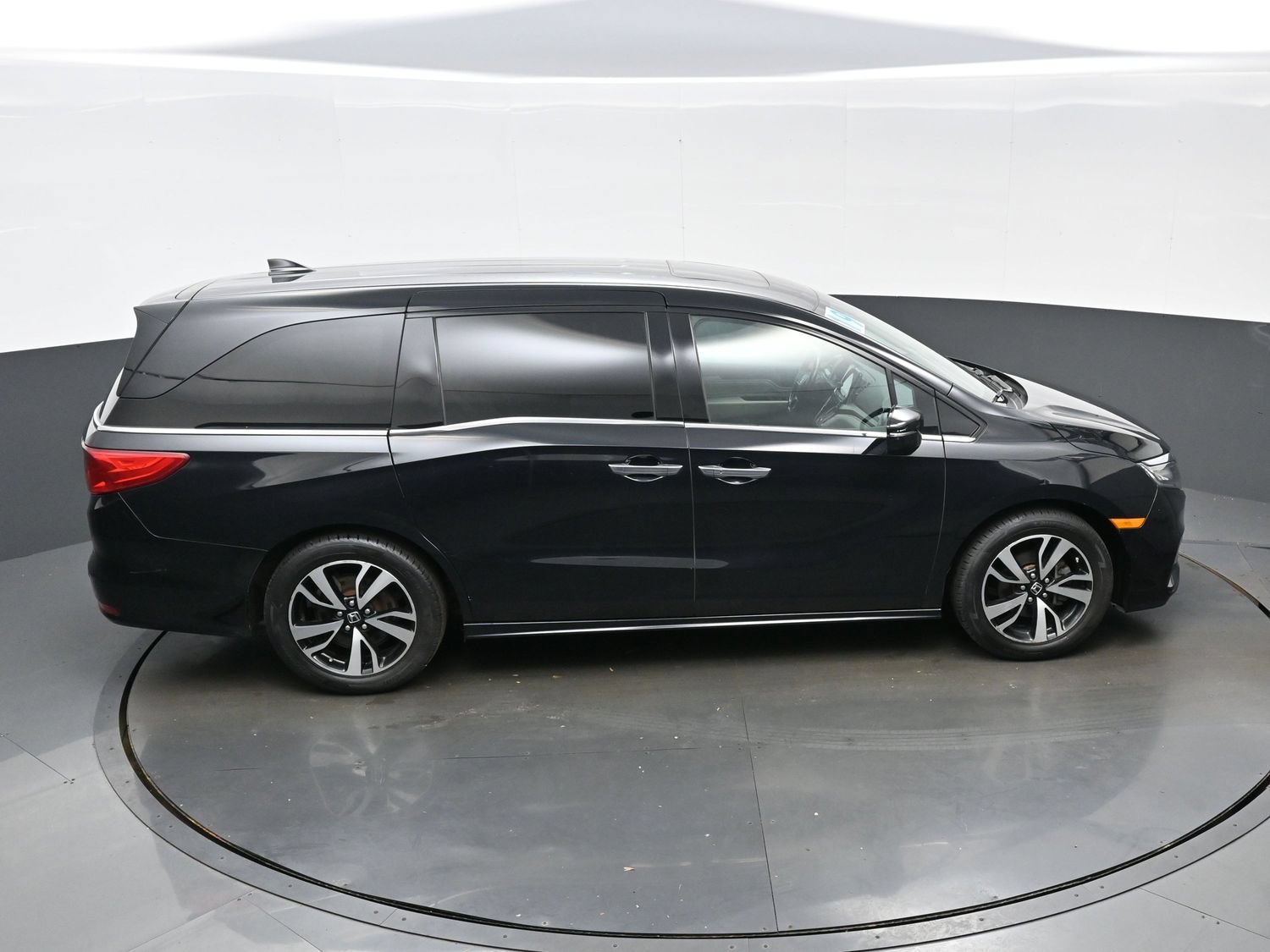 Used 2019 Honda Odyssey Elite image 42