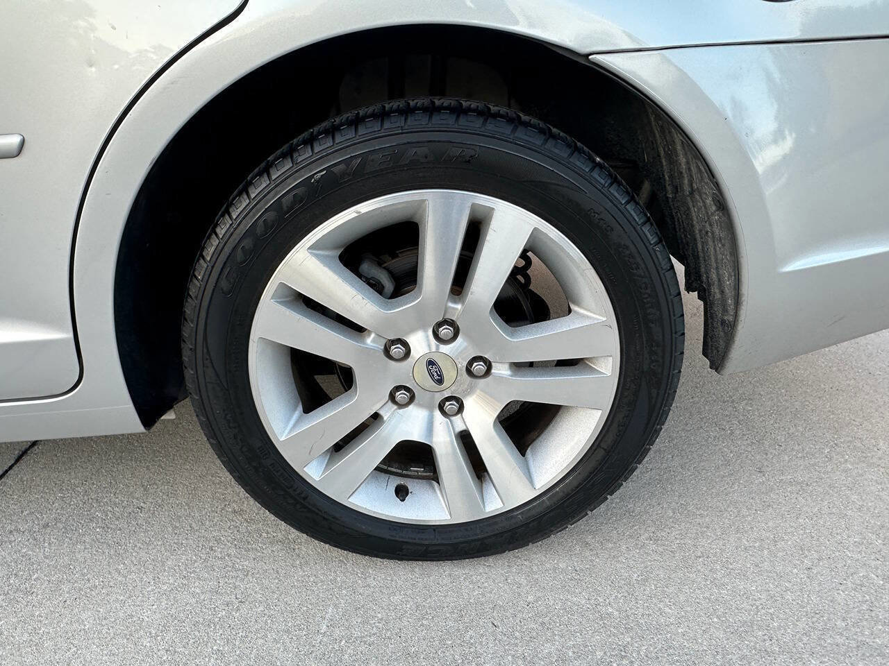 Used 2009 Ford Fusion SEL FWD image 19