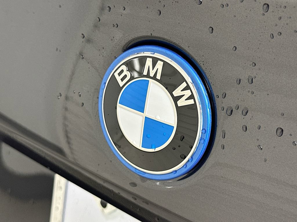 Used 2026 BMW 550e xDrive AWD/4WD image 22