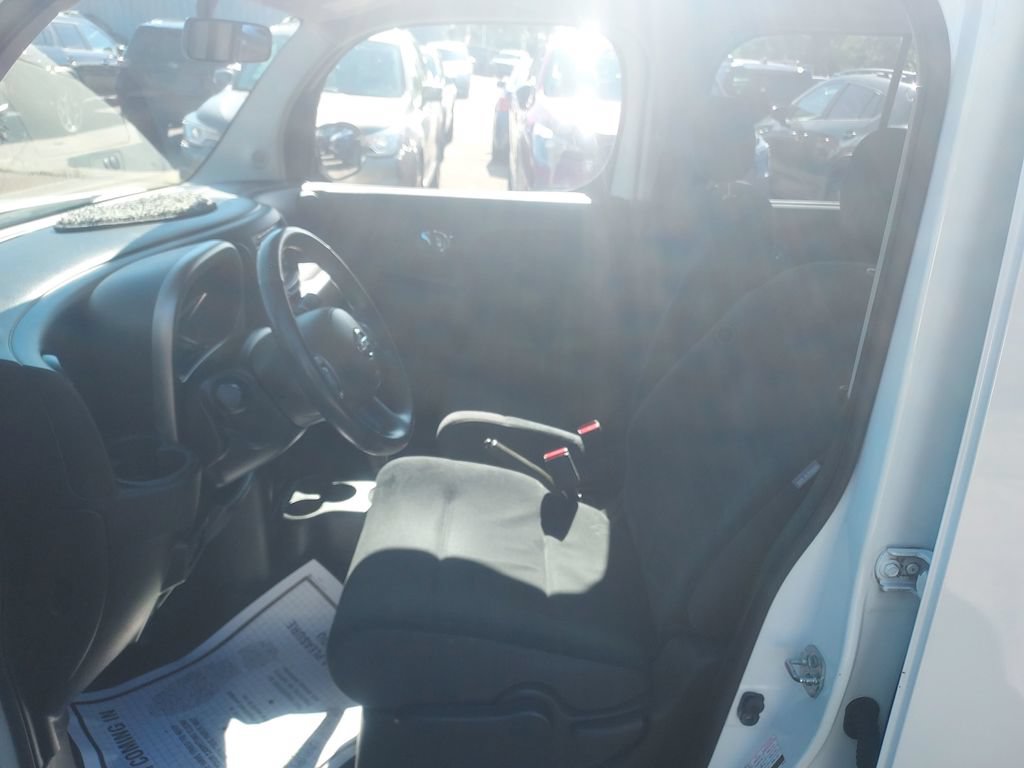 Used 2014 Nissan Cube 1.8 SL w/ Interior Designer Package FWD image 22
