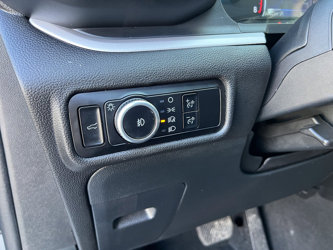 Used 2023 Ford Explorer XLT w/ Equipment Group 202A image 18
