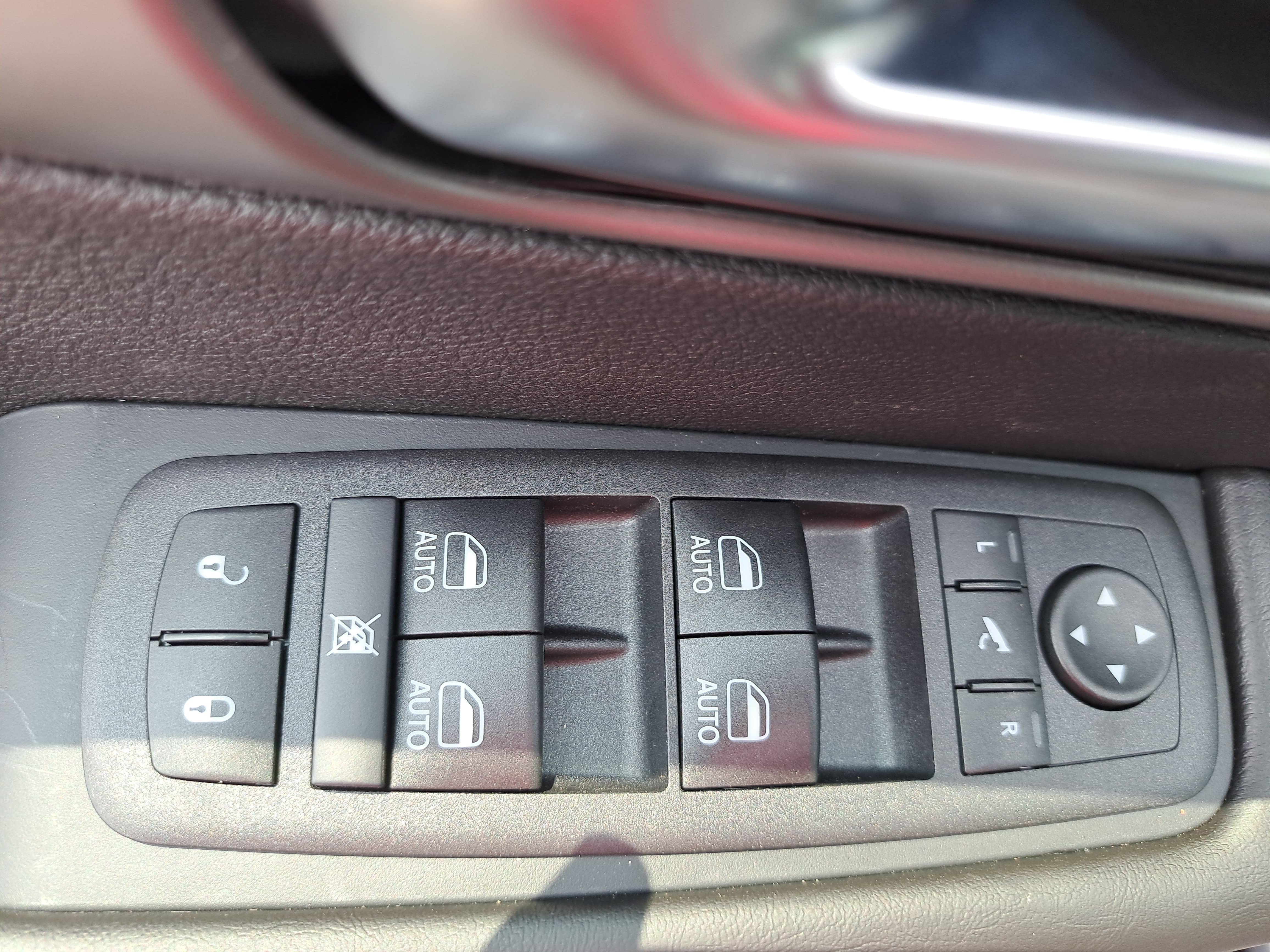 New 2027 Chrysler Pacifica Limited FWD image 29