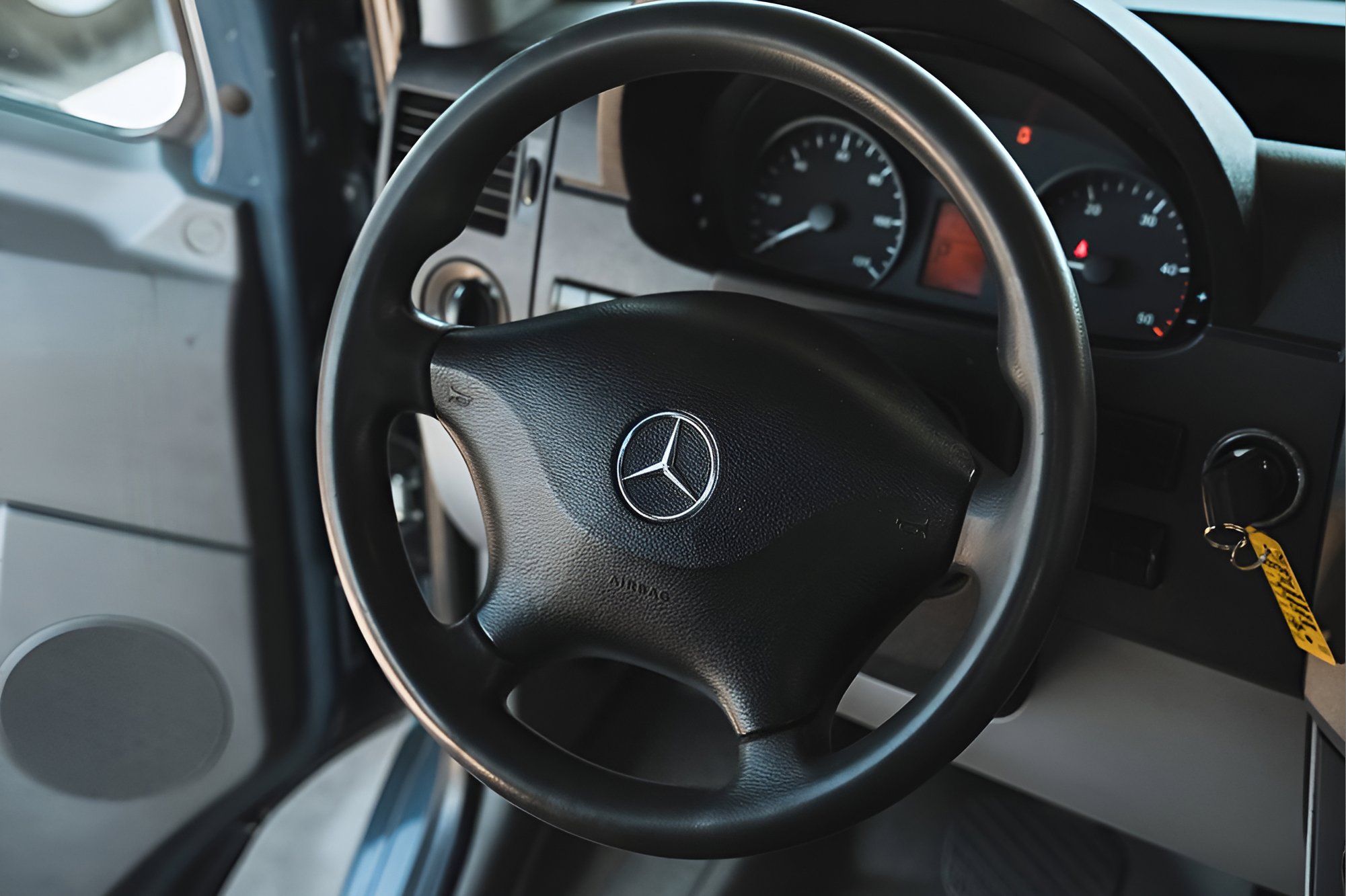 Used 2018 Mercedes-Benz Sprinter 2500 image 17