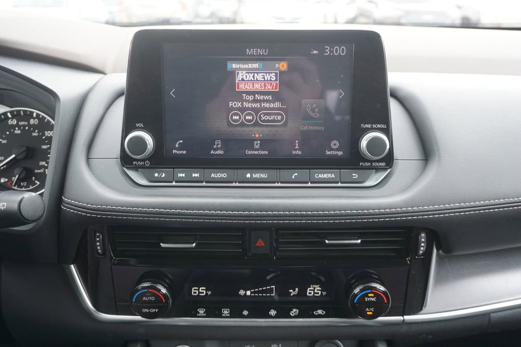 Used 2021 Nissan Rogue SV AWD/4WD image 9
