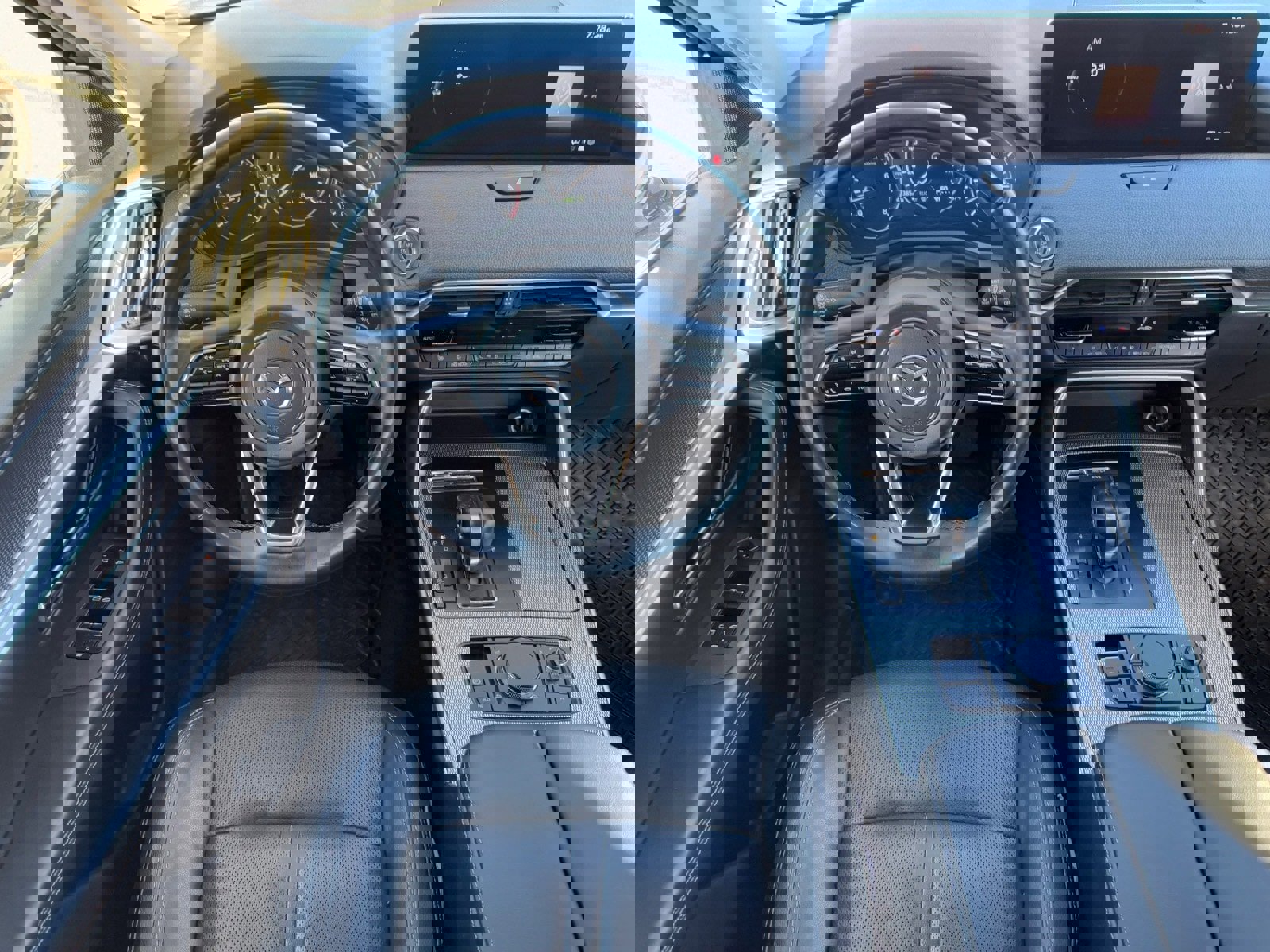 Used 2025 MAZDA CX-70 3.3 Turbo w/ Preferred Package image 15