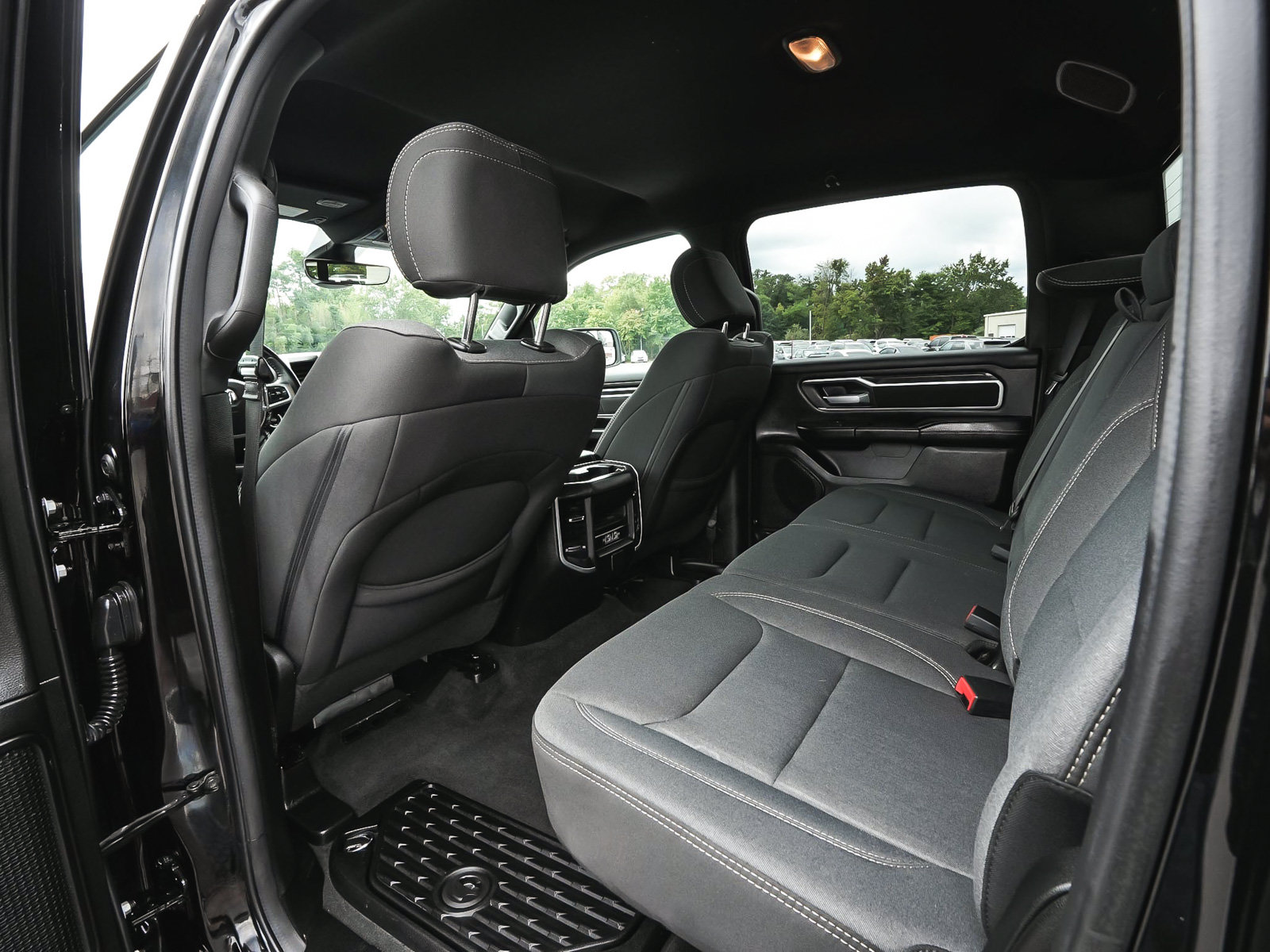 Used 2023 RAM 1500 Big Horn AWD/4WD image 33