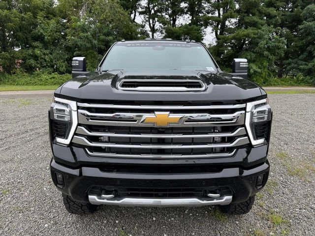 New 2026 Chevrolet Silverado 3500 High Country w/ High Country Premium Package AWD/4WD image 2