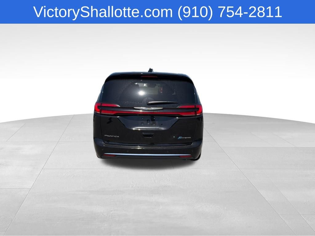 Used 2025 Chrysler Pacifica Select FWD image 7