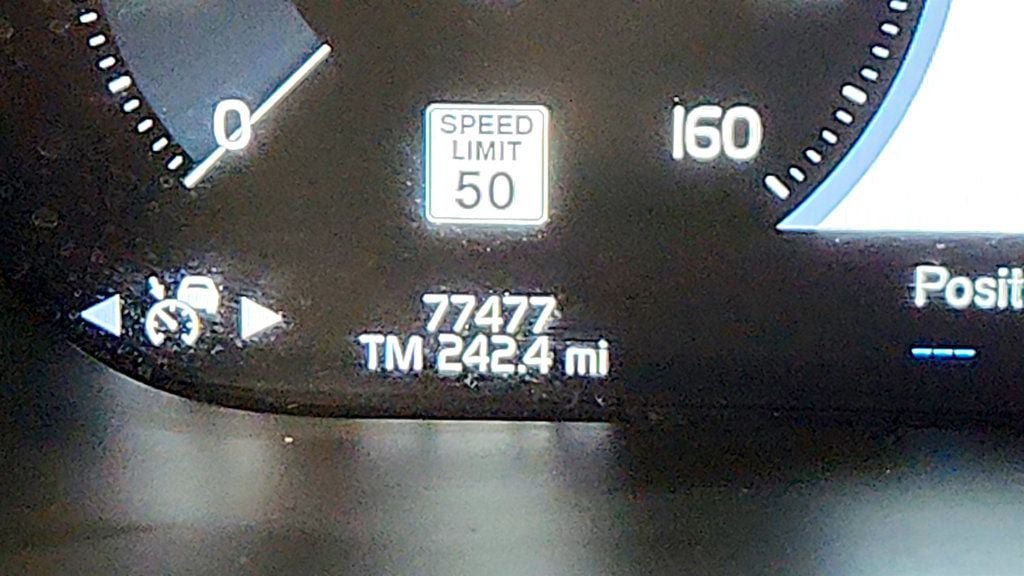 Used 2018 Volvo XC60 T8 Inscription w/ Advanced Package AWD/4WD image 16