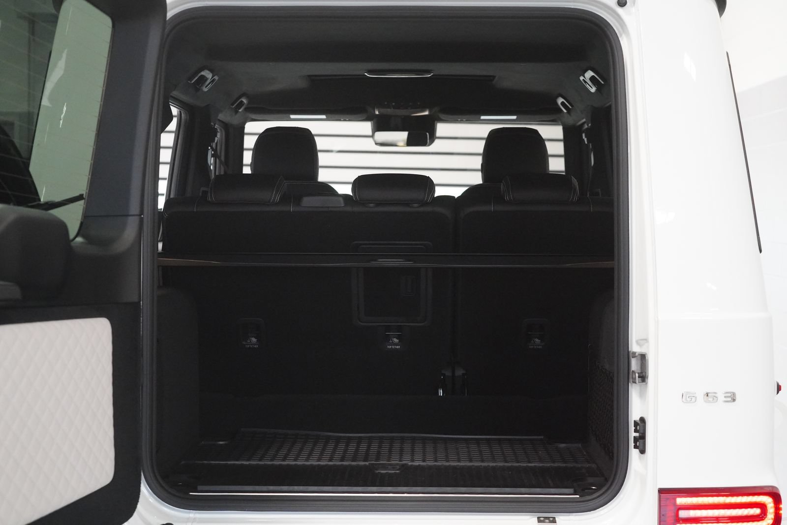 Certified 2025 Mercedes-Benz G 63 AMG 4MATIC image 34