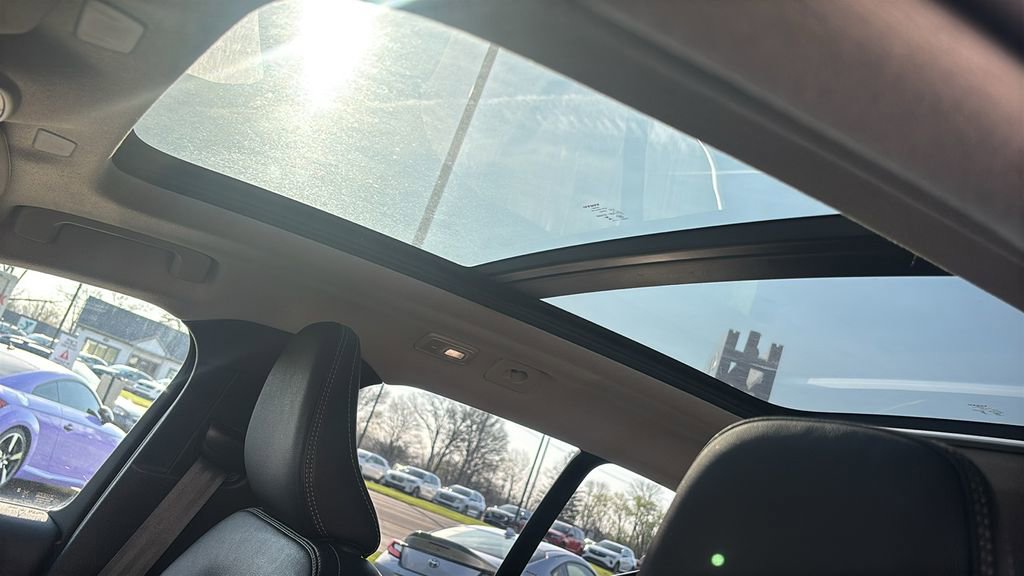 Certified 2024 Volvo XC40 B5 Core image 10