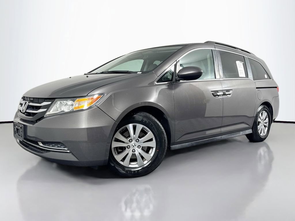 Used 2016 Honda Odyssey SE image 1