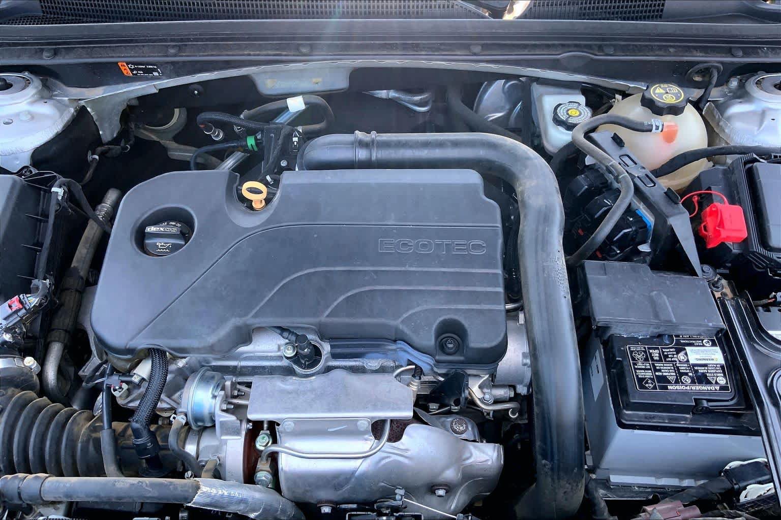 Used 2020 Chevrolet Malibu LT FWD image 32