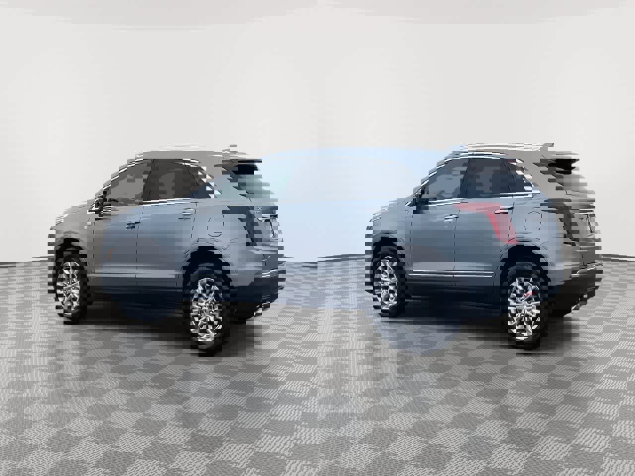 Certified 2024 Cadillac XT5 Luxury w/ LPO, Floor Liner Package image 6