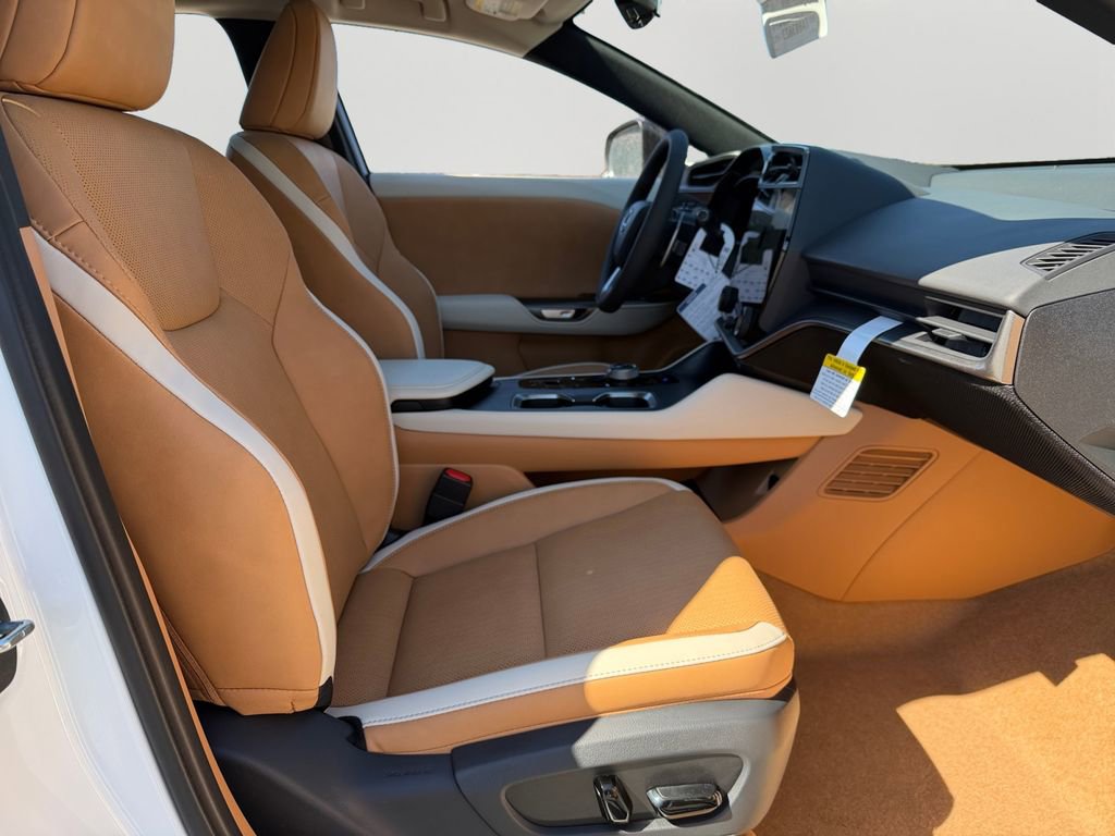 New 2026 Lexus RZ 450e AWD image 5