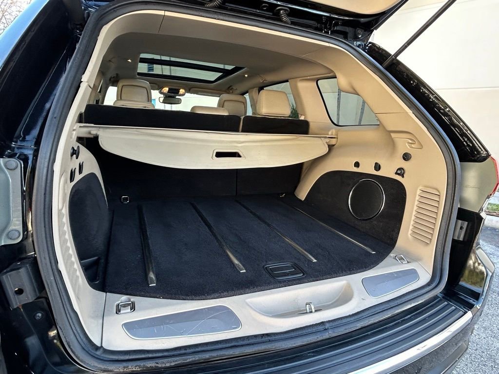 Used 2017 Jeep Grand Cherokee Limited w/ Luxury Group II image 40