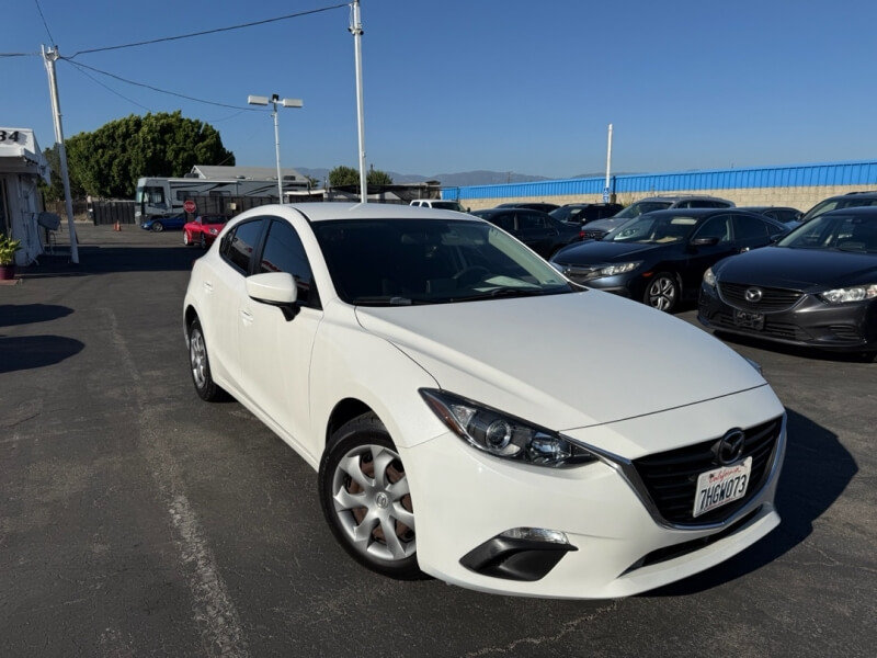 Used 2015 MAZDA MAZDA3 i Sport FWD image 1