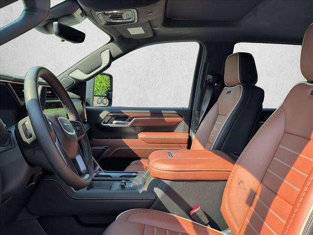 Used 2026 GMC Sierra 2500 Denali Ultimate w/ LPO, Black Badging Package AWD/4WD image 9