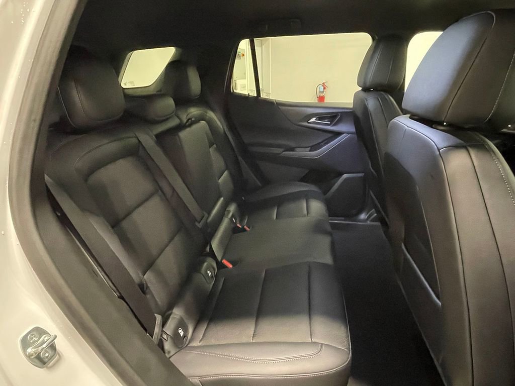 Used 2026 Chevrolet Equinox LT w/ Convenience Package II image 25