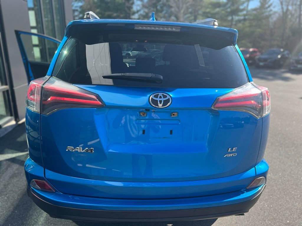 Used 2017 Toyota RAV4 LE w/ Carpet Mat Package AWD/4WD image 4