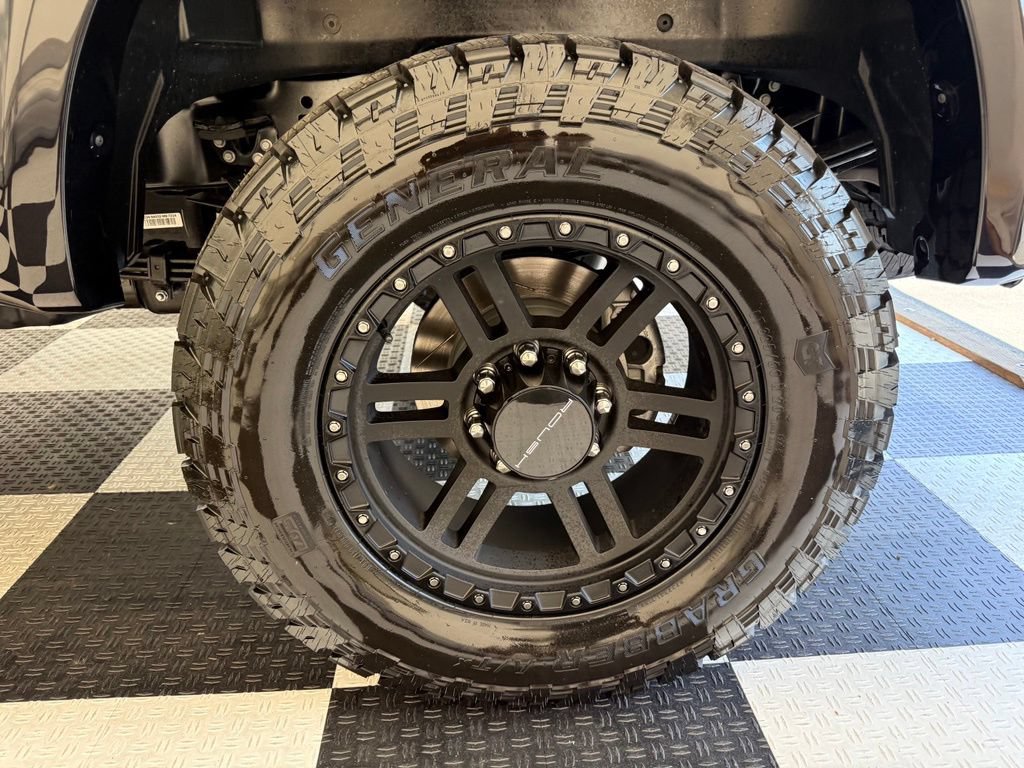 New 2026 Ford F250 Lariat w/ Black Appearance Package AWD/4WD image 12