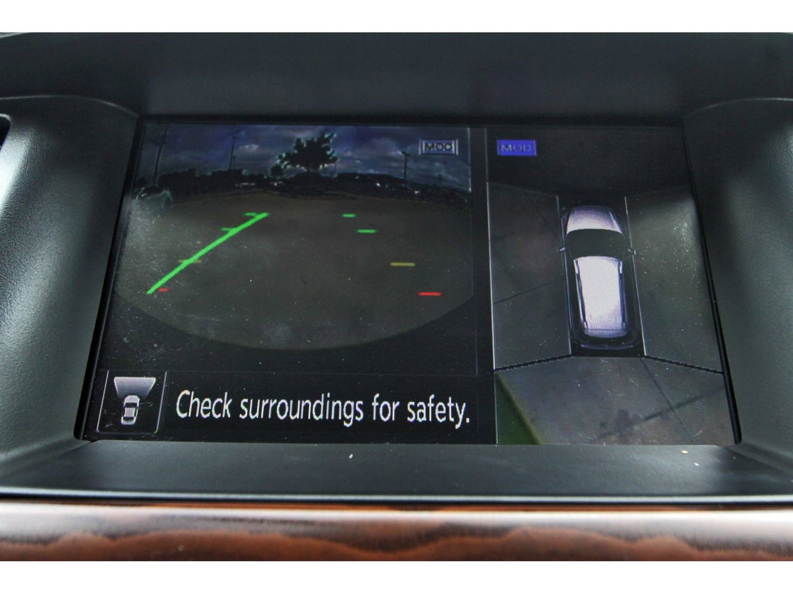 Used 2019 Nissan Pathfinder Platinum FWD image 29