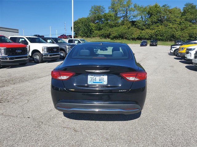 Used 2016 Chrysler 200 Limited w/ Convenience Group image 5