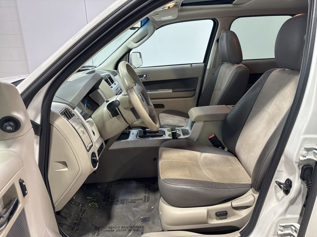 Used 2010 Mercury Mariner Premier image 22