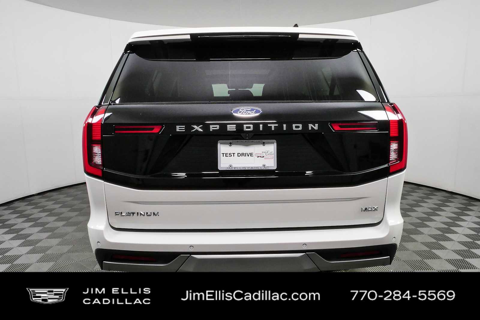 Used 2026 Ford Expedition Max Platinum w/ Driver's Package AWD/4WD image 32