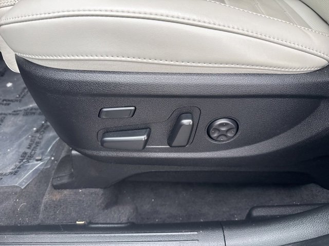 Used 2024 Kia Telluride SX Prestige w/ Towing Package image 9