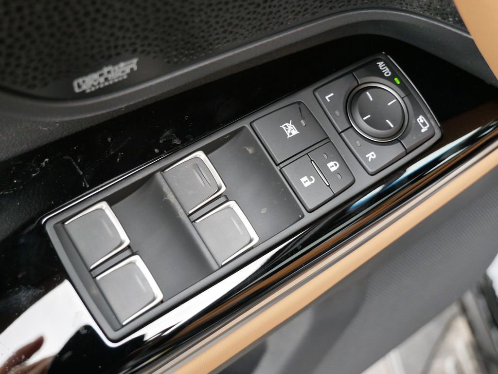 New 2026 Lexus LX 600 4WD w/ Luxury Package image 15