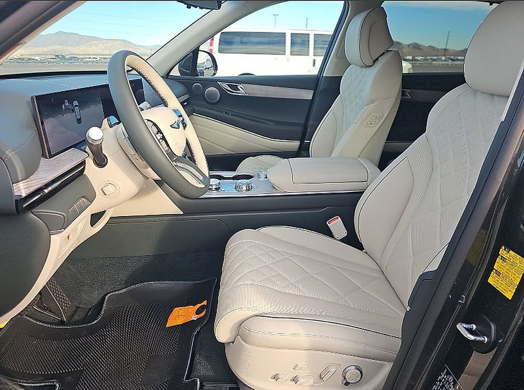 Used 2026 Genesis GV80 3.5T Prestige image 5