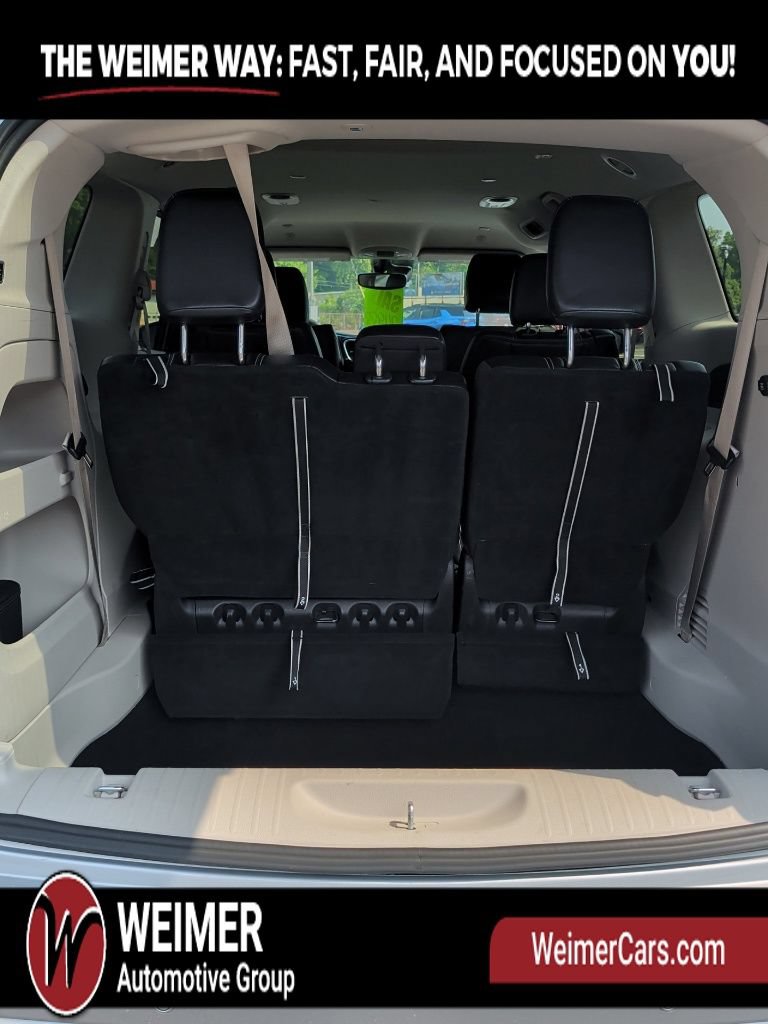 Used 2024 Chrysler Pacifica Touring-L FWD image 16