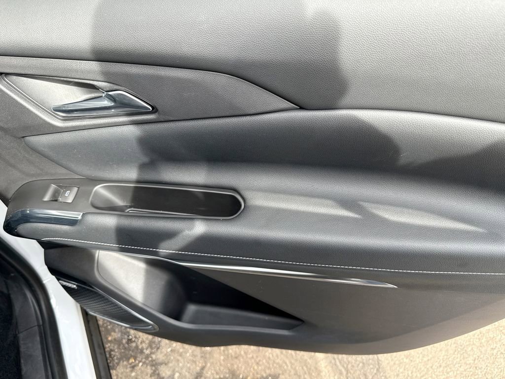 New 2025 Chevrolet Traverse LT w/ Enhanced Driving Package image 23