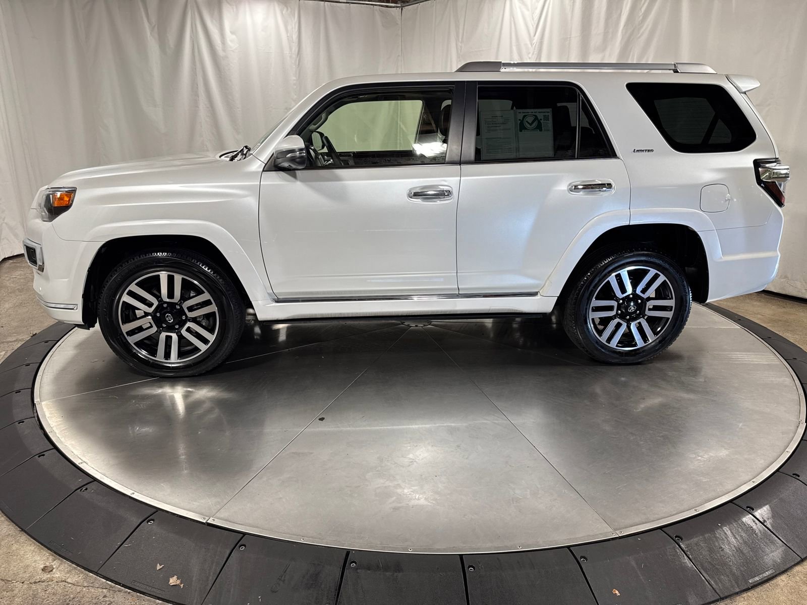 Used 2024 Toyota 4Runner Limited image 6