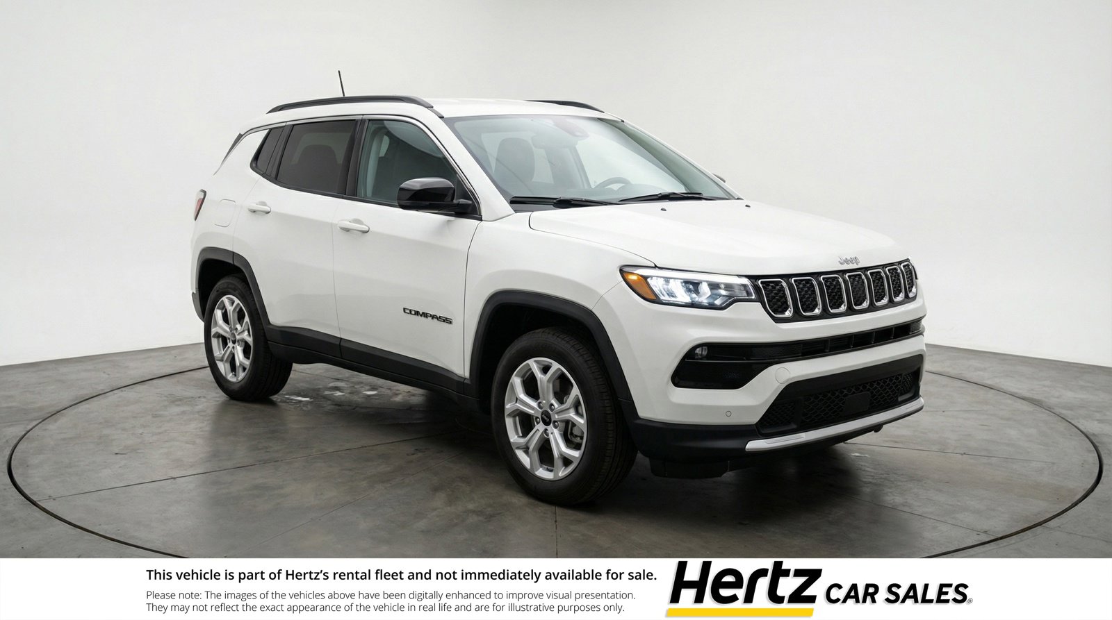 Used 2025 Jeep Compass Latitude image 1