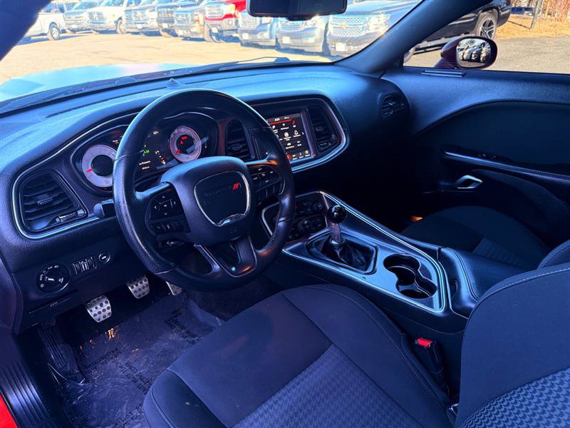 Used 2018 Dodge Challenger T/A image 25