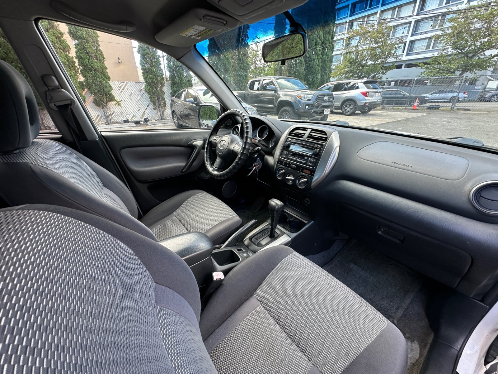 Used 2004 Toyota RAV4 2WD image 17