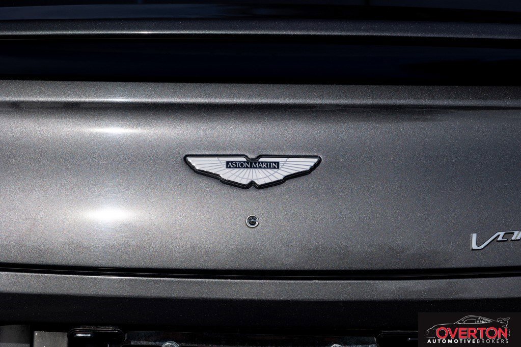 Used 2016 Aston Martin Vanquish Coupe image 12