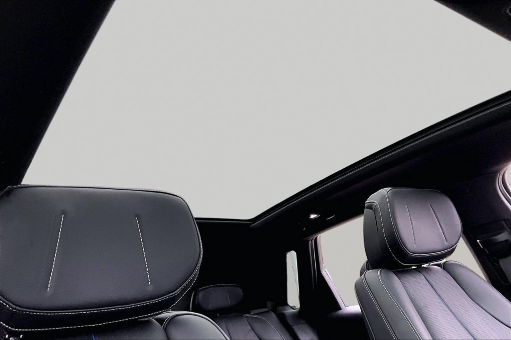 Certified 2024 Cadillac Lyriq Luxury RWD image 17