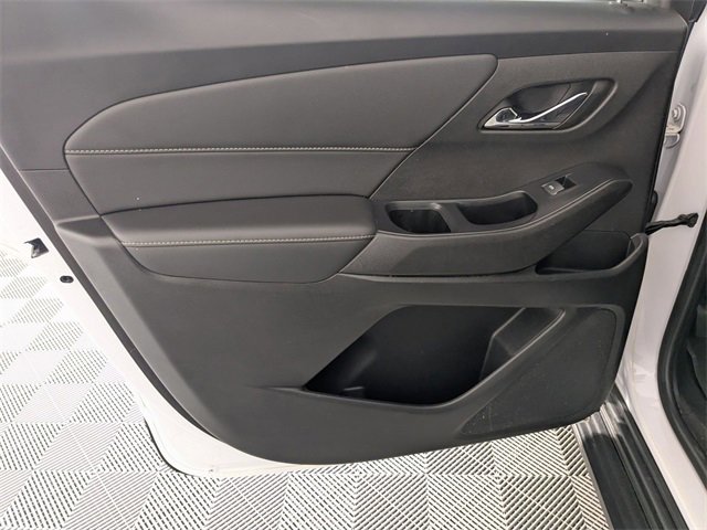 Used 2022 Chevrolet Traverse LT w/ LPO, 'HIT The Road' Package image 28