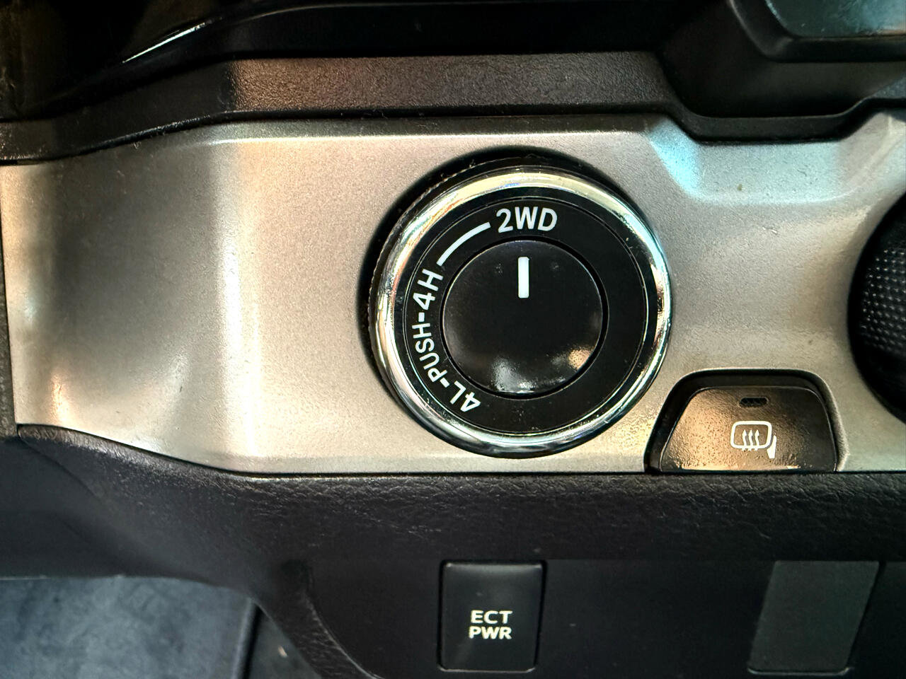 Used 2017 Toyota Tacoma SR image 12