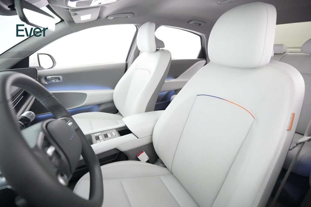 Used 2025 Hyundai Ioniq 6 SEL RWD image 4