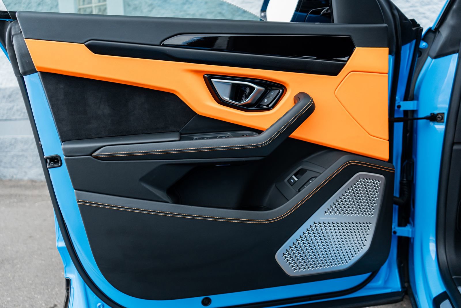 Used 2023 Lamborghini Urus S image 22